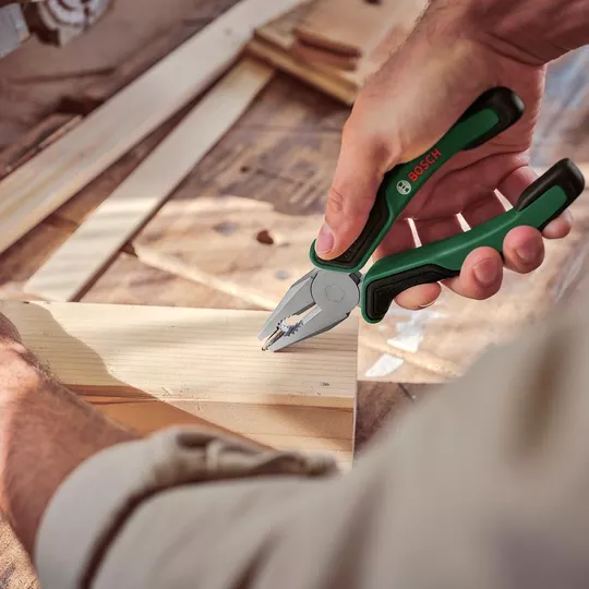 Bosch (1600A02ZH0) 180 мм Комбіновані плоскогубці